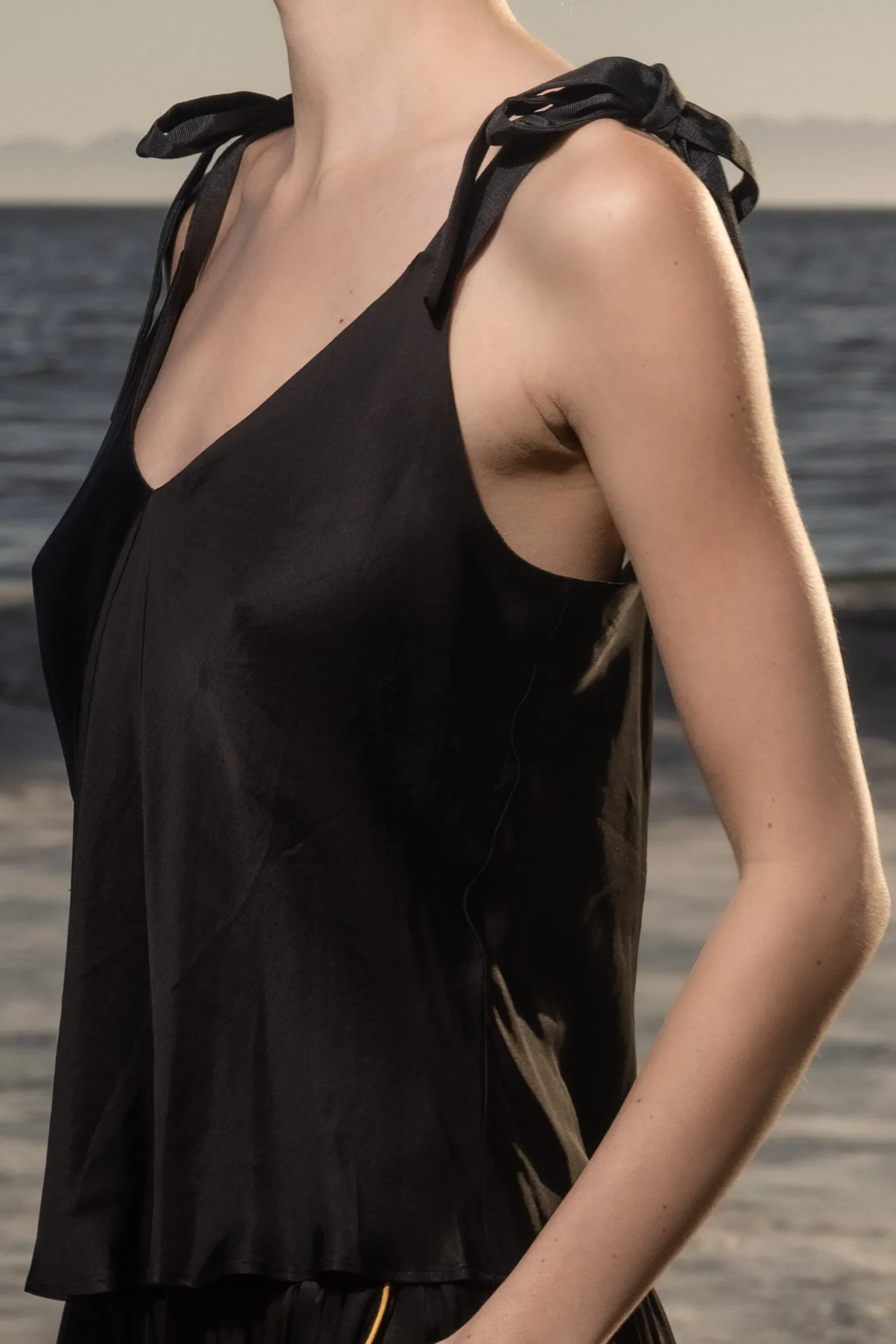 Caraco Top - Noir - Image 4