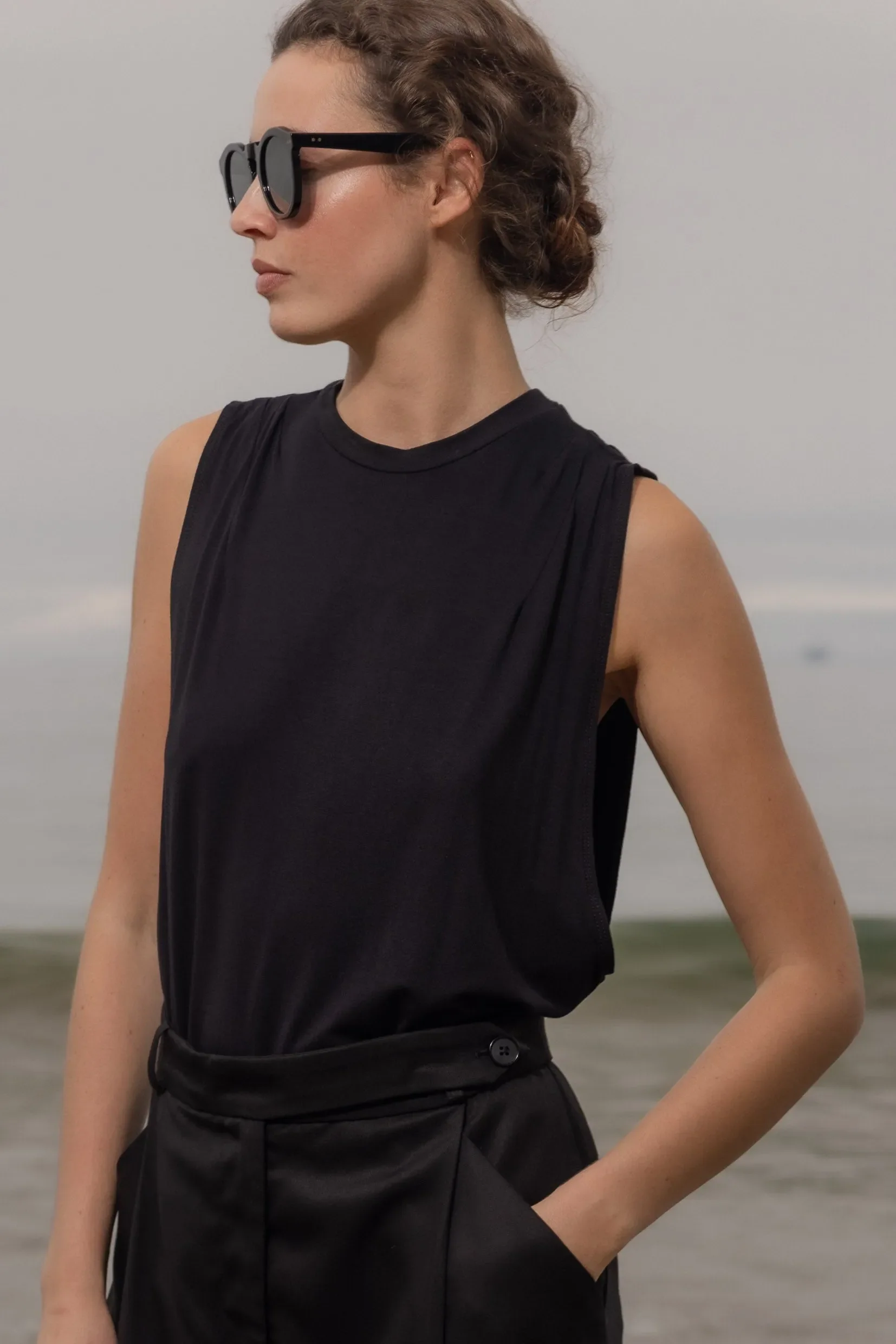 Expat Tank - Black - Image 7