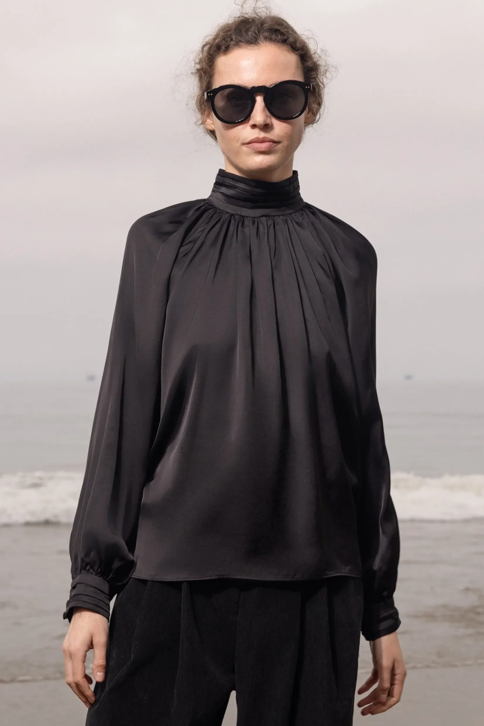 Letter Blouse - Noir - Image 8