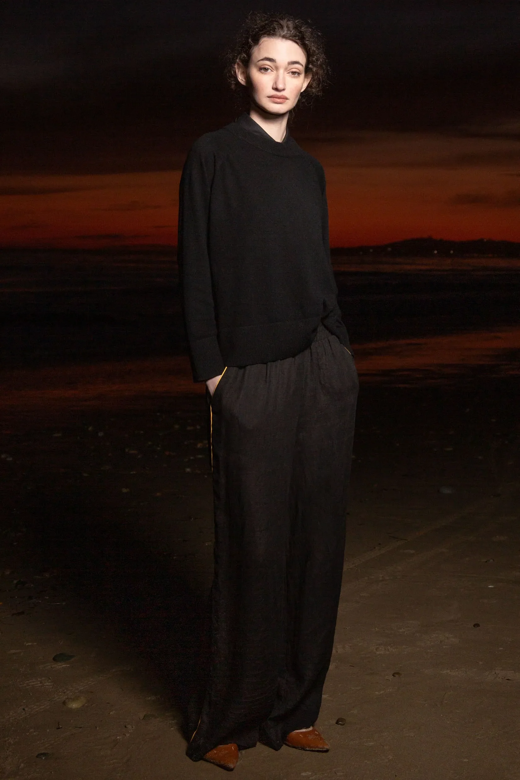 Sahara Pant - Noir Tissue Linen - Image 5