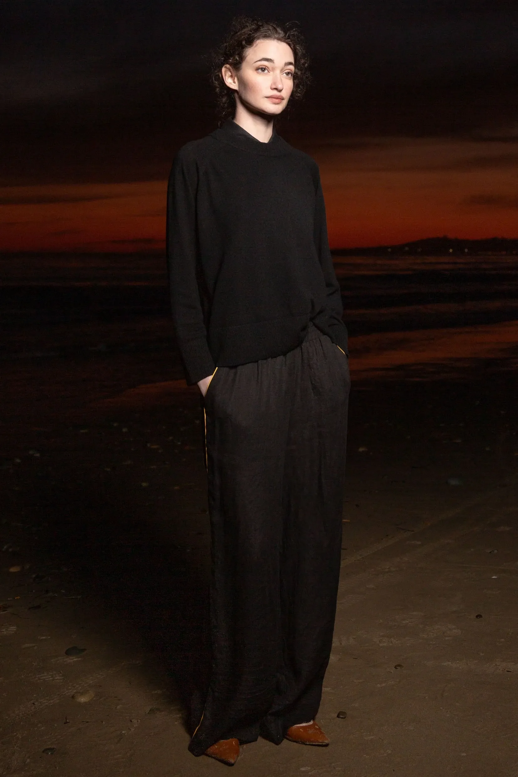 Sahara Pant - Noir Tissue Linen - Image 7